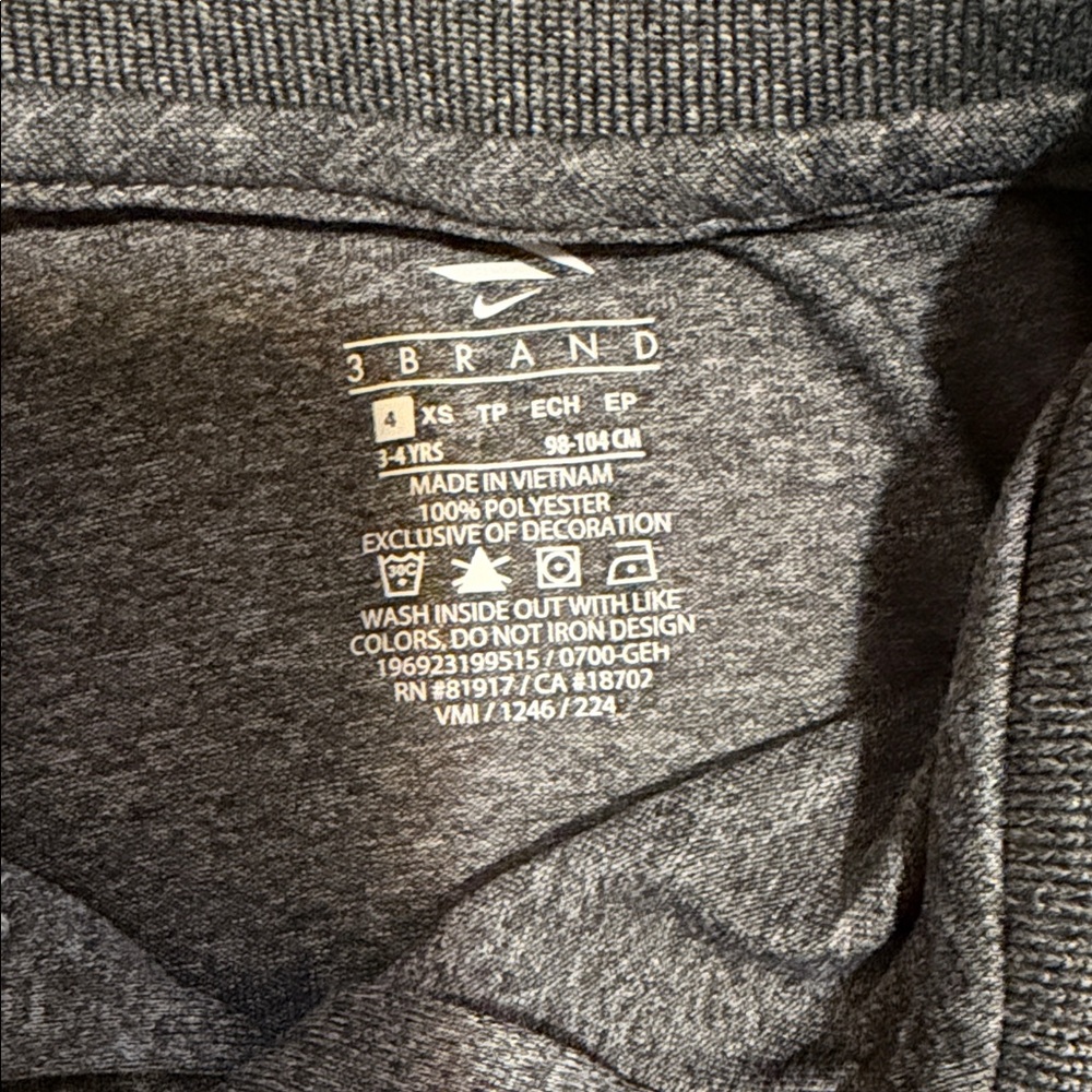Nike Dark Gray Polo Shirt and Shorts set - Picture 2 of 2